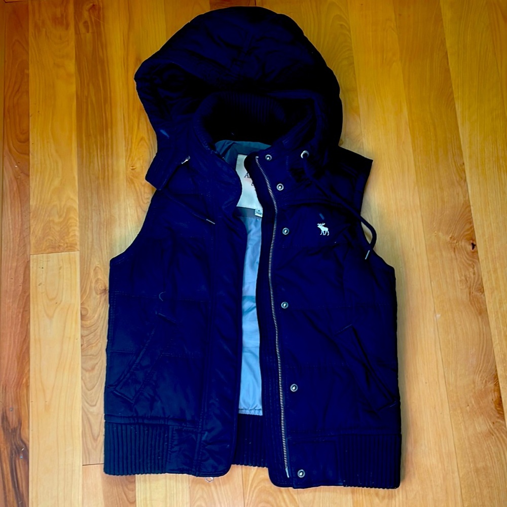 Vintage Abercrombie down vest with hood